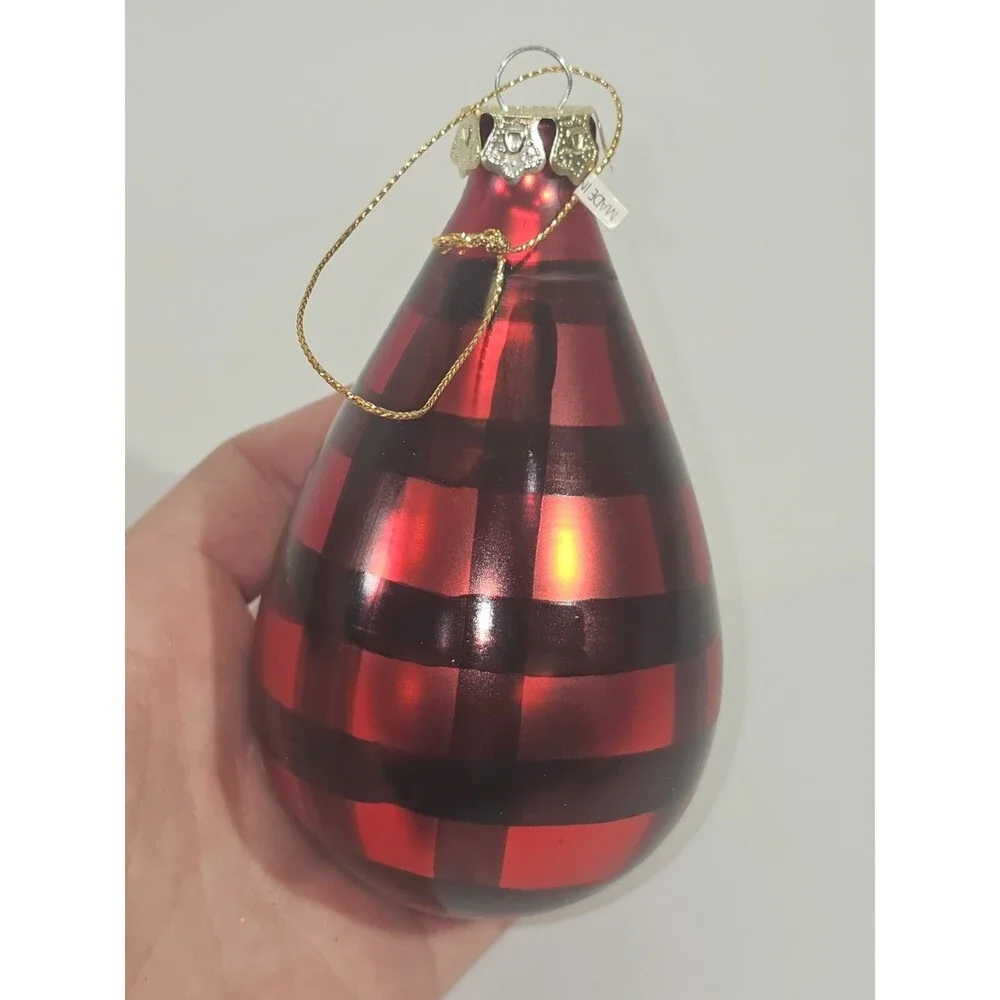 Unbranded vintage ornament