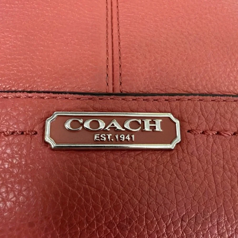Coach authentic pebbled