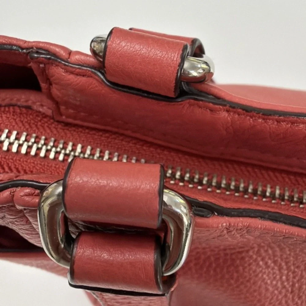 Coach authentic pebbled