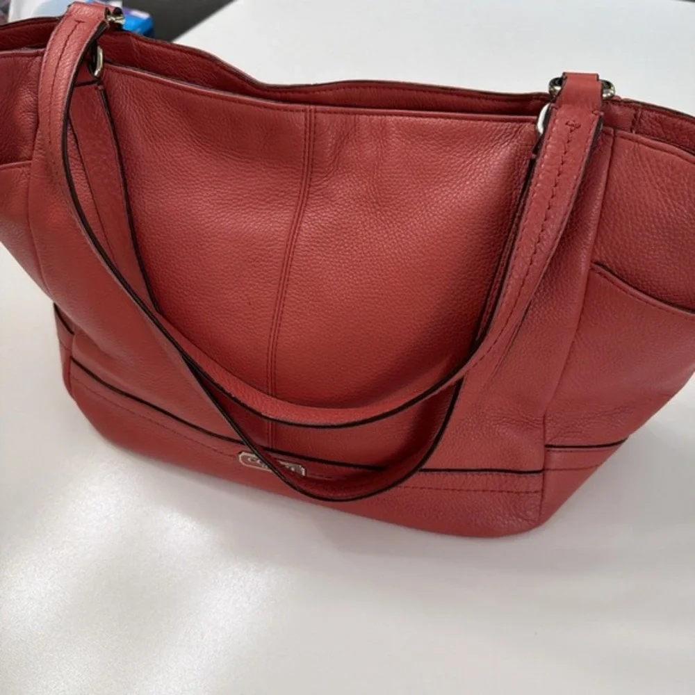 Coach authentic pebbled