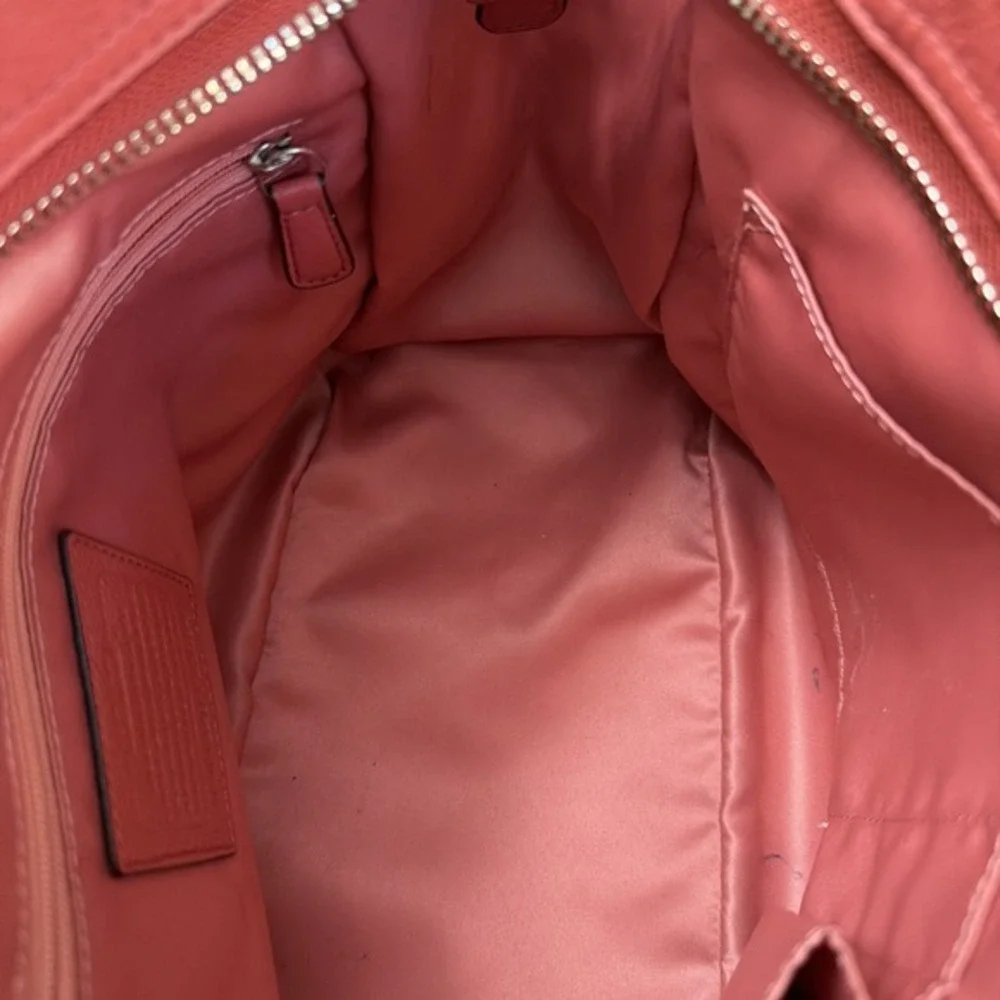 Coach authentic pebbled