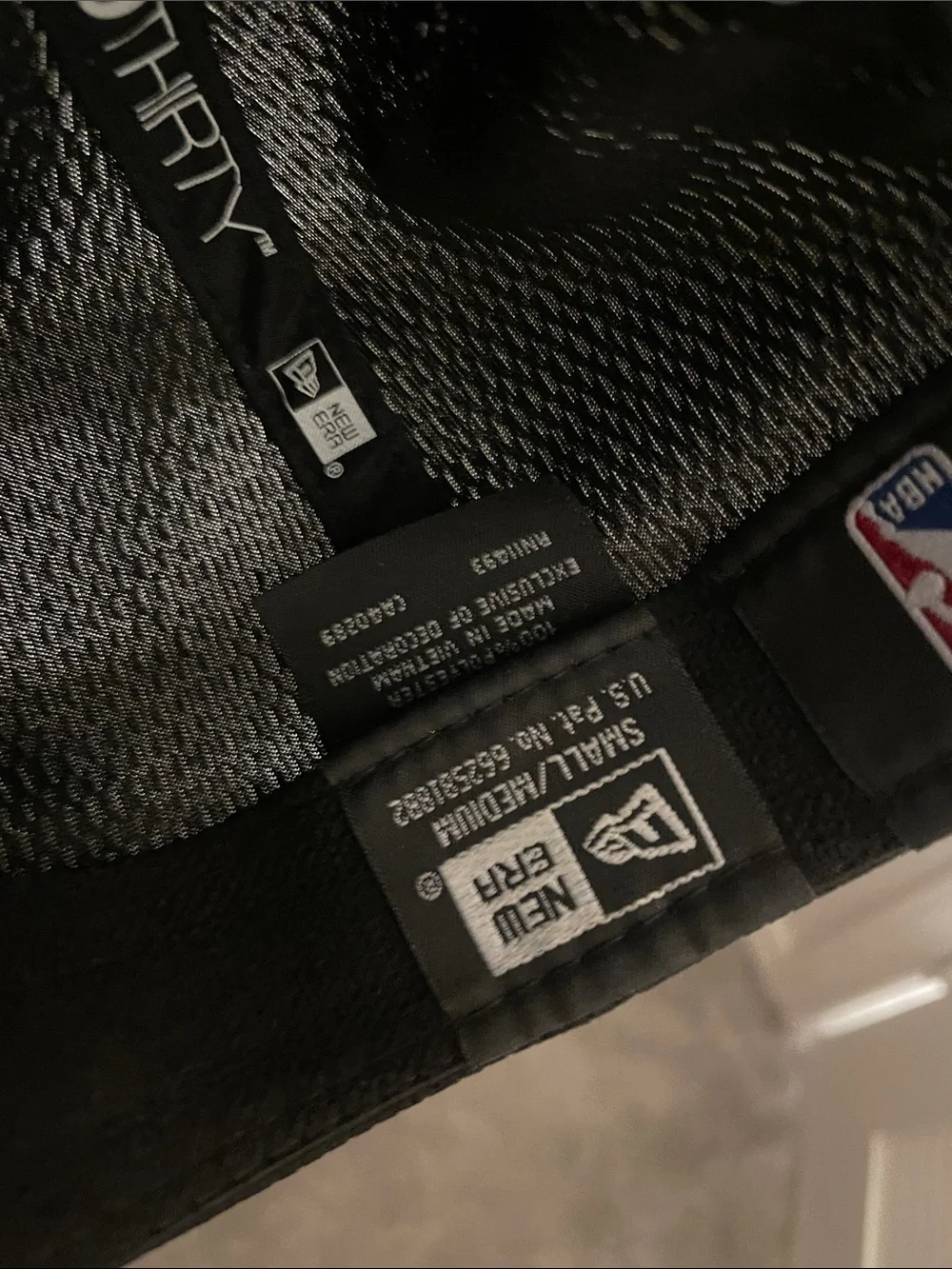 New Era Black San Antonio Spurs Embroidered Cap