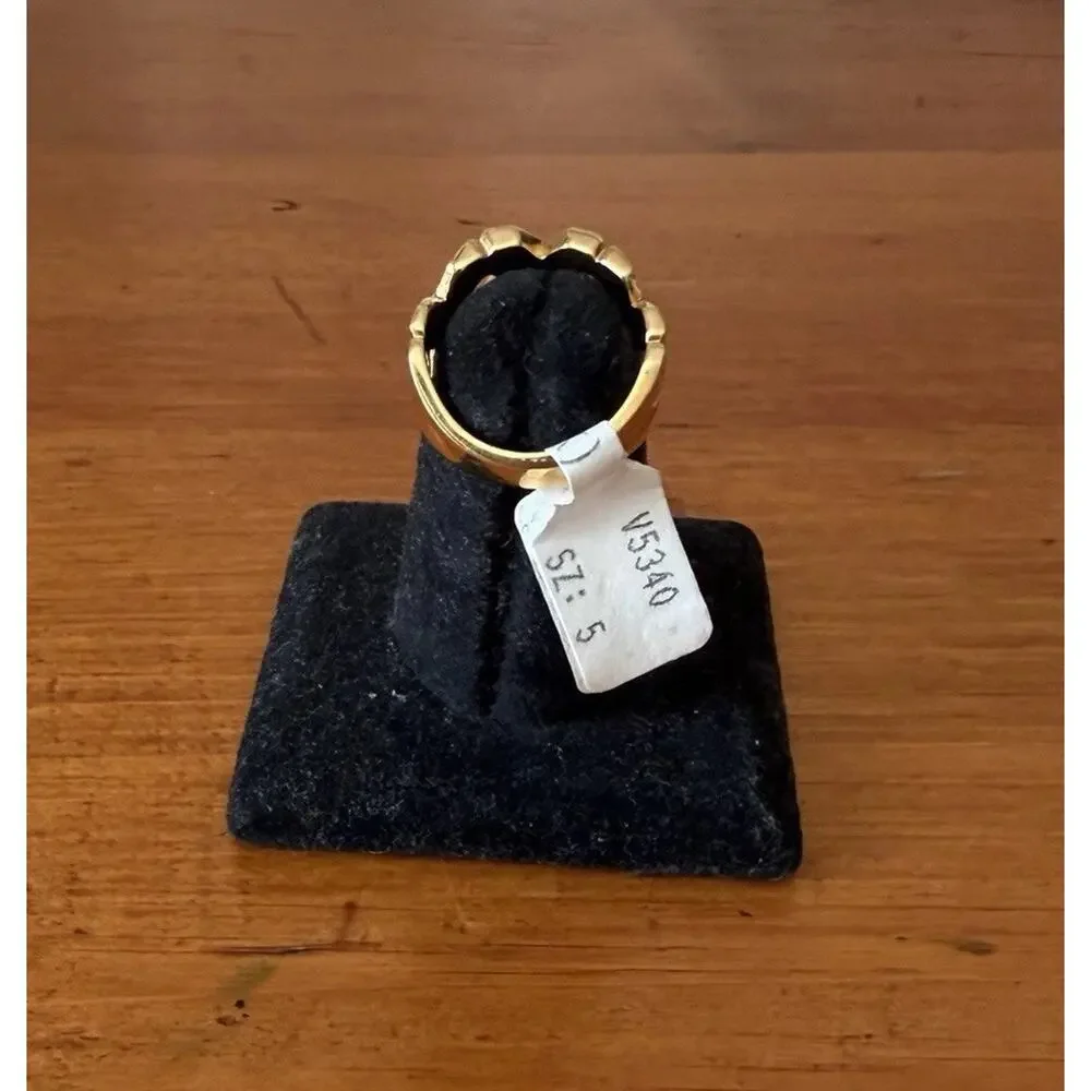 Unbranded vintage 18k