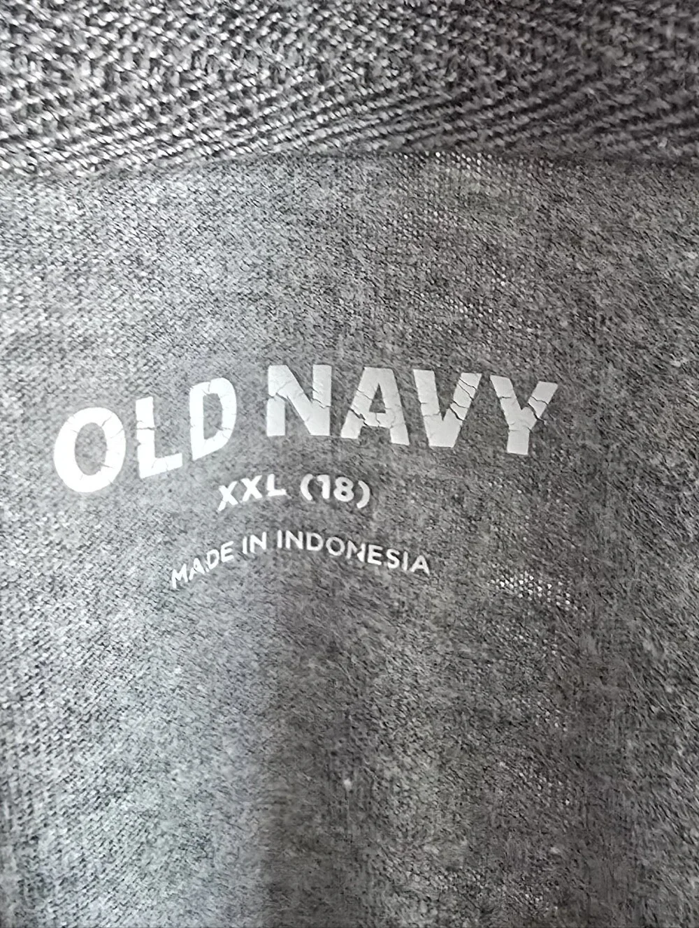 Old Navy wear flaws free