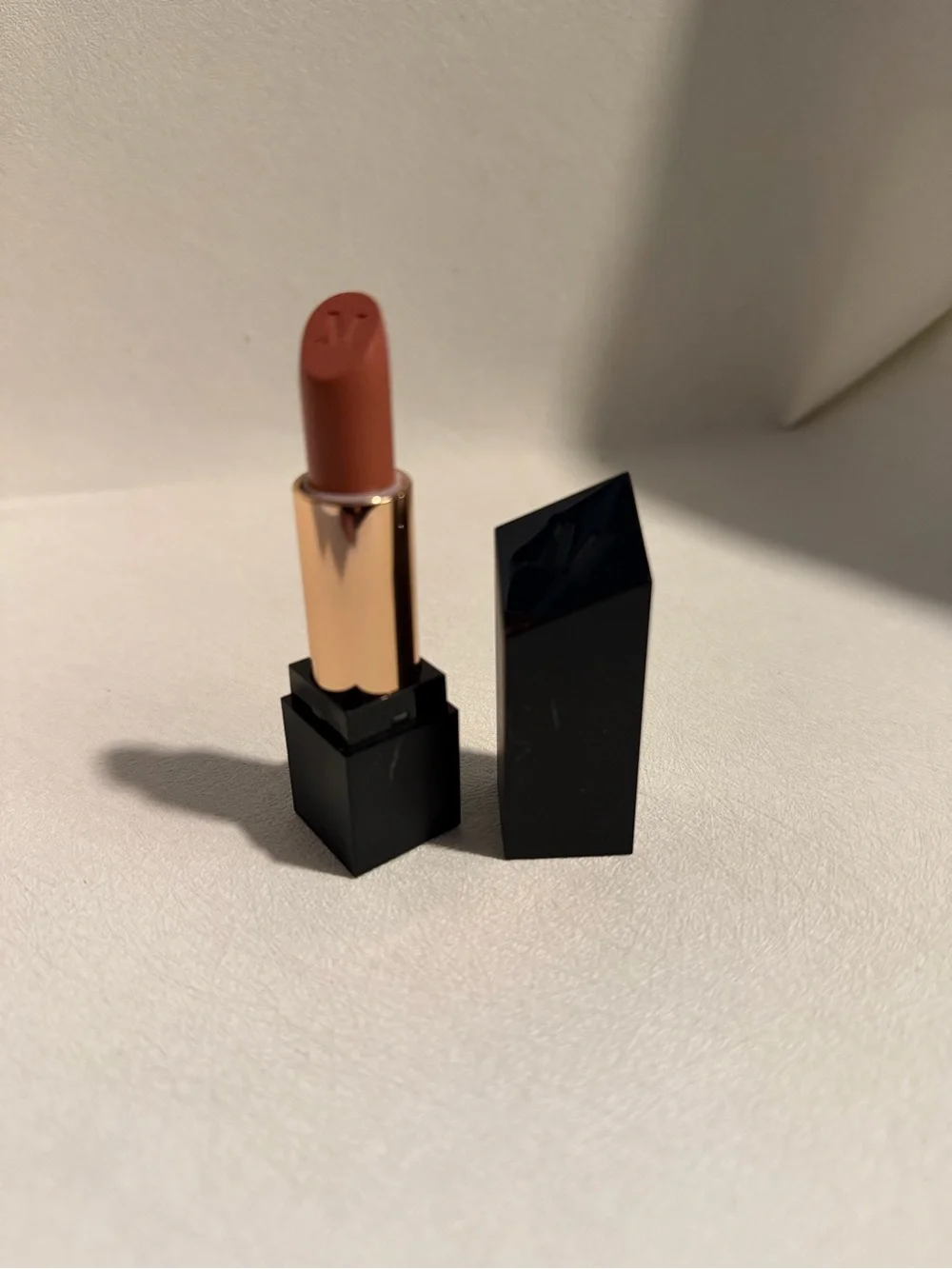 Morphe rich satin