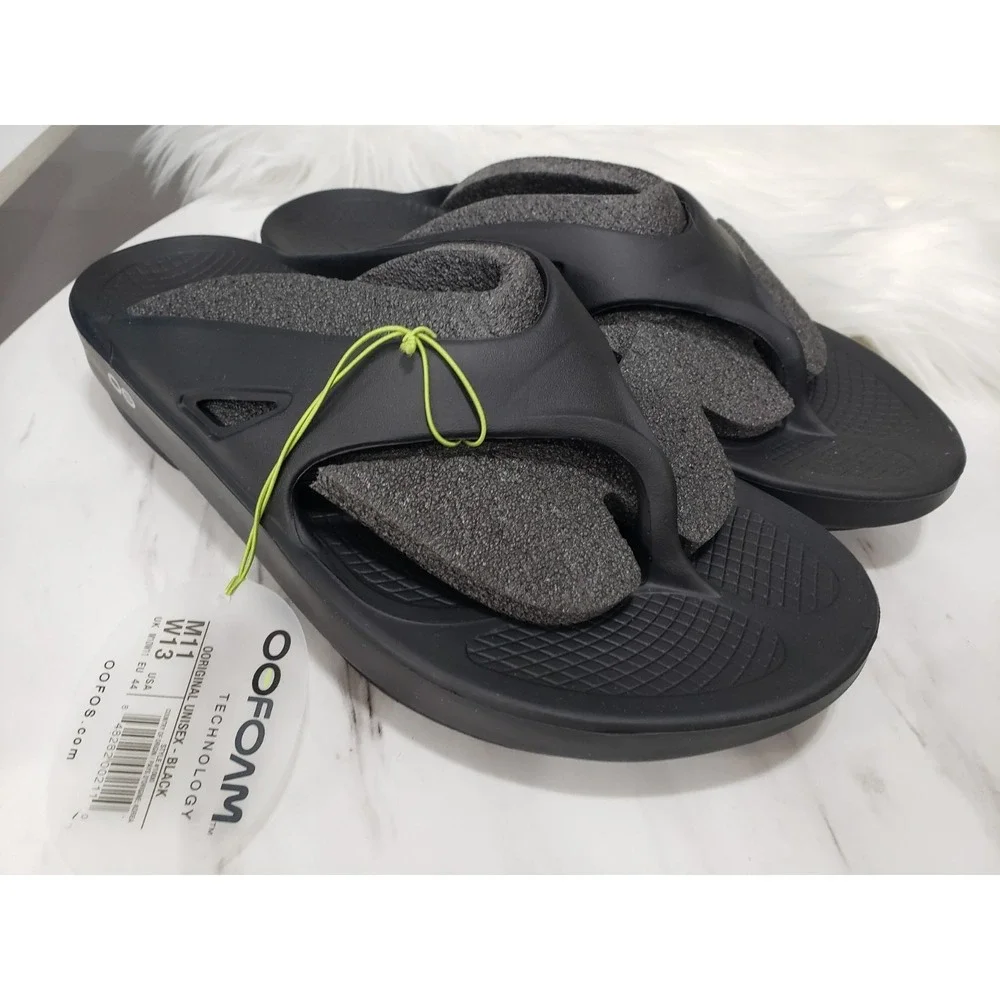 NEW MENS 11 OOFOS OOriginal Unisex Black Sandals SOLID BLACK FLIP FLOP WOMEN 13
