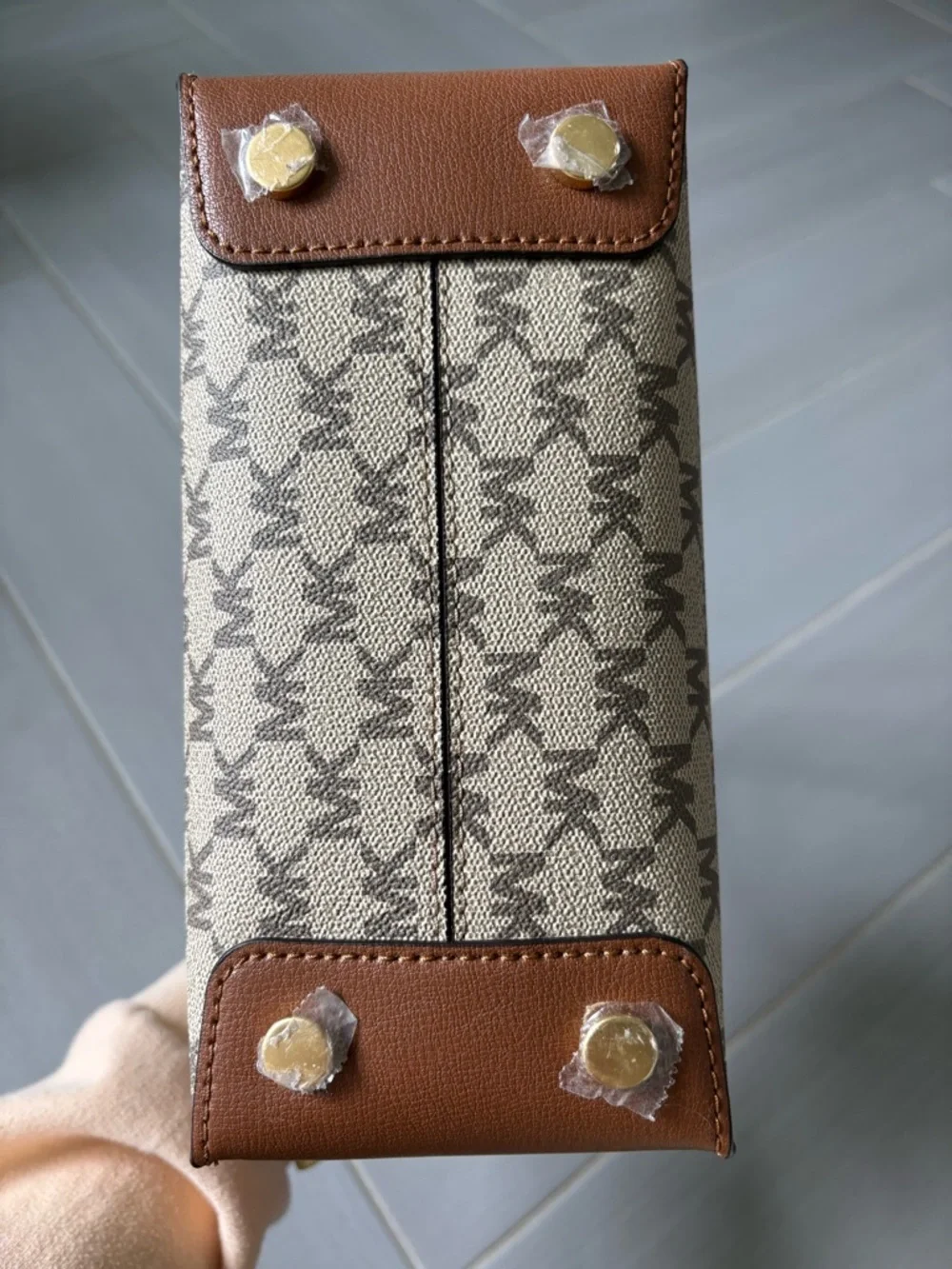 Michael Kors compact michael