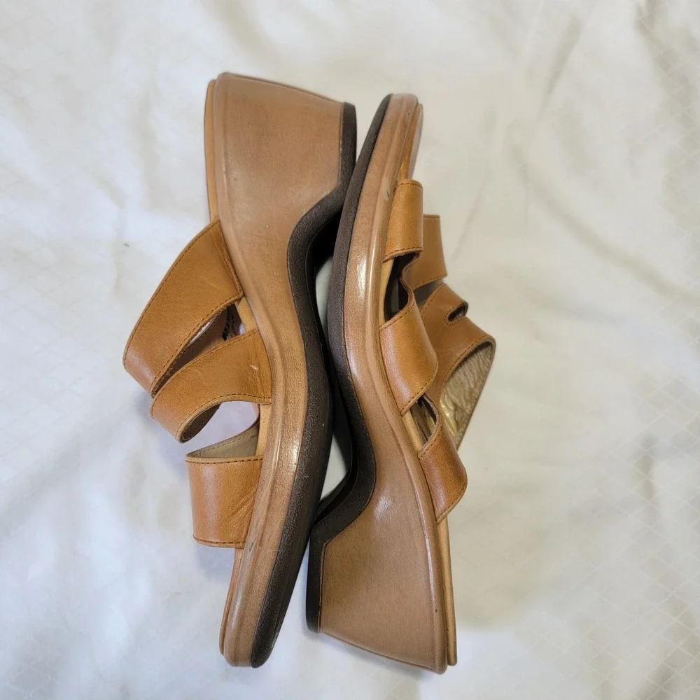 Dansko womens tan