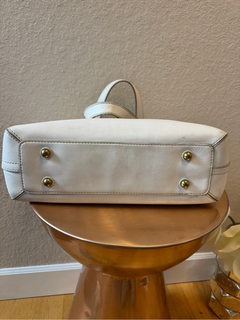 Fossil classic white