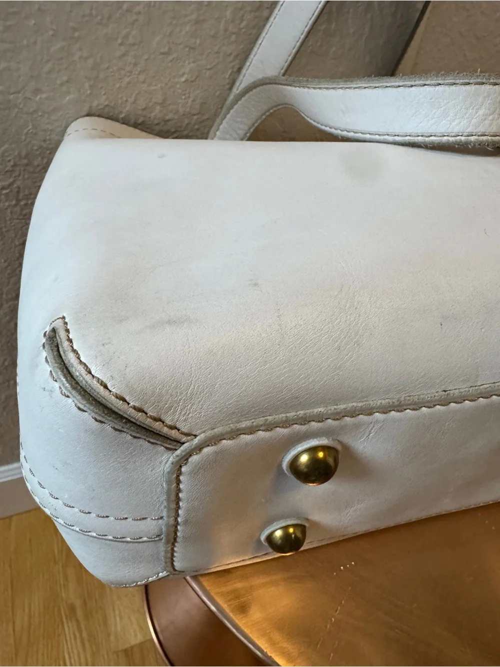 Fossil classic white