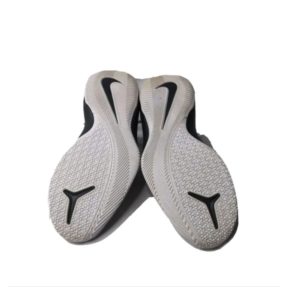 Nike Air Versitile Men's Shoes Size 12 White Silver 852431-100