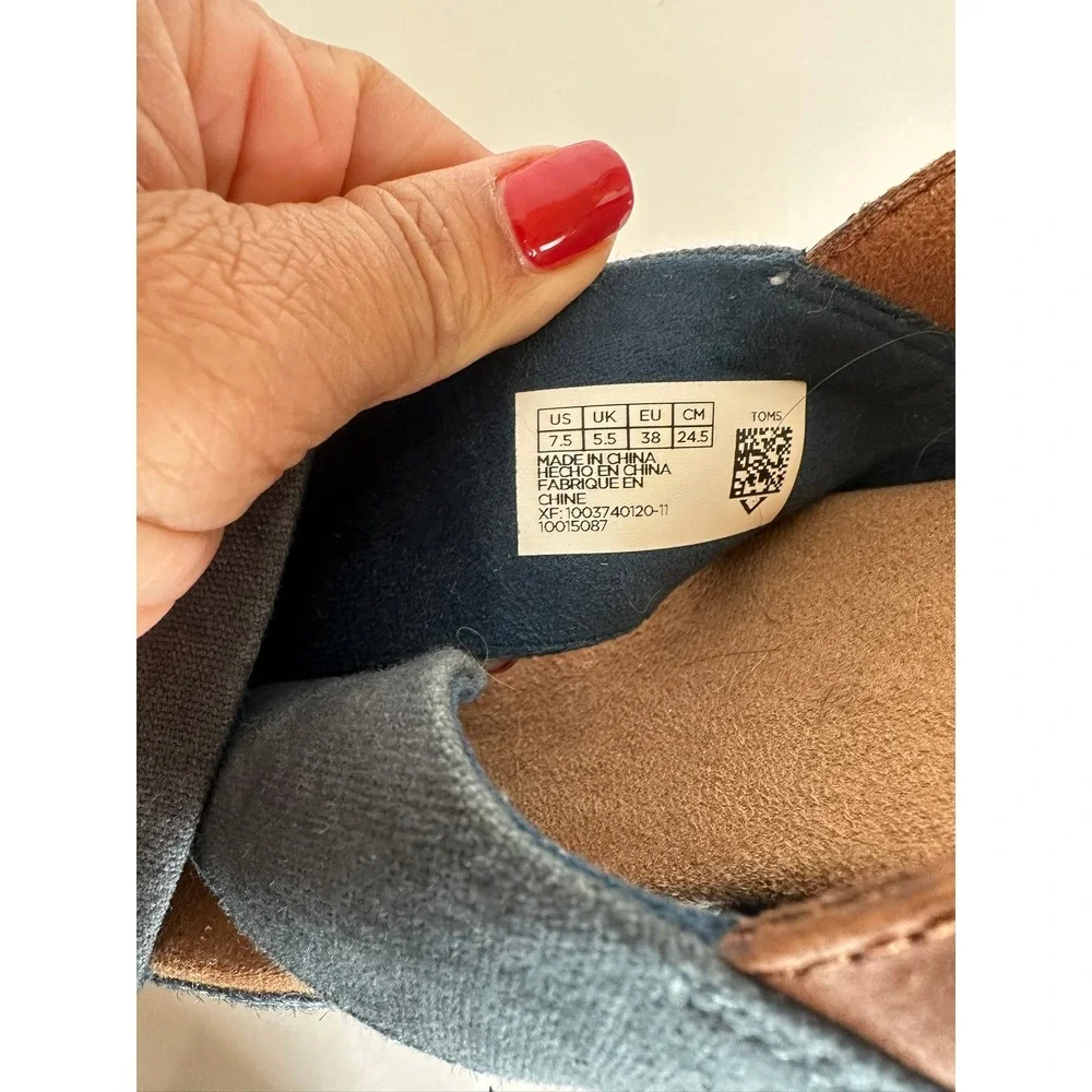 Toms preowned good