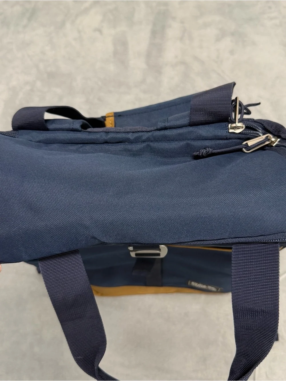 Eddie Bauer Navy Blue 20L Bygone Insulated Backpack Cooler Top Zip Hiking Picnic