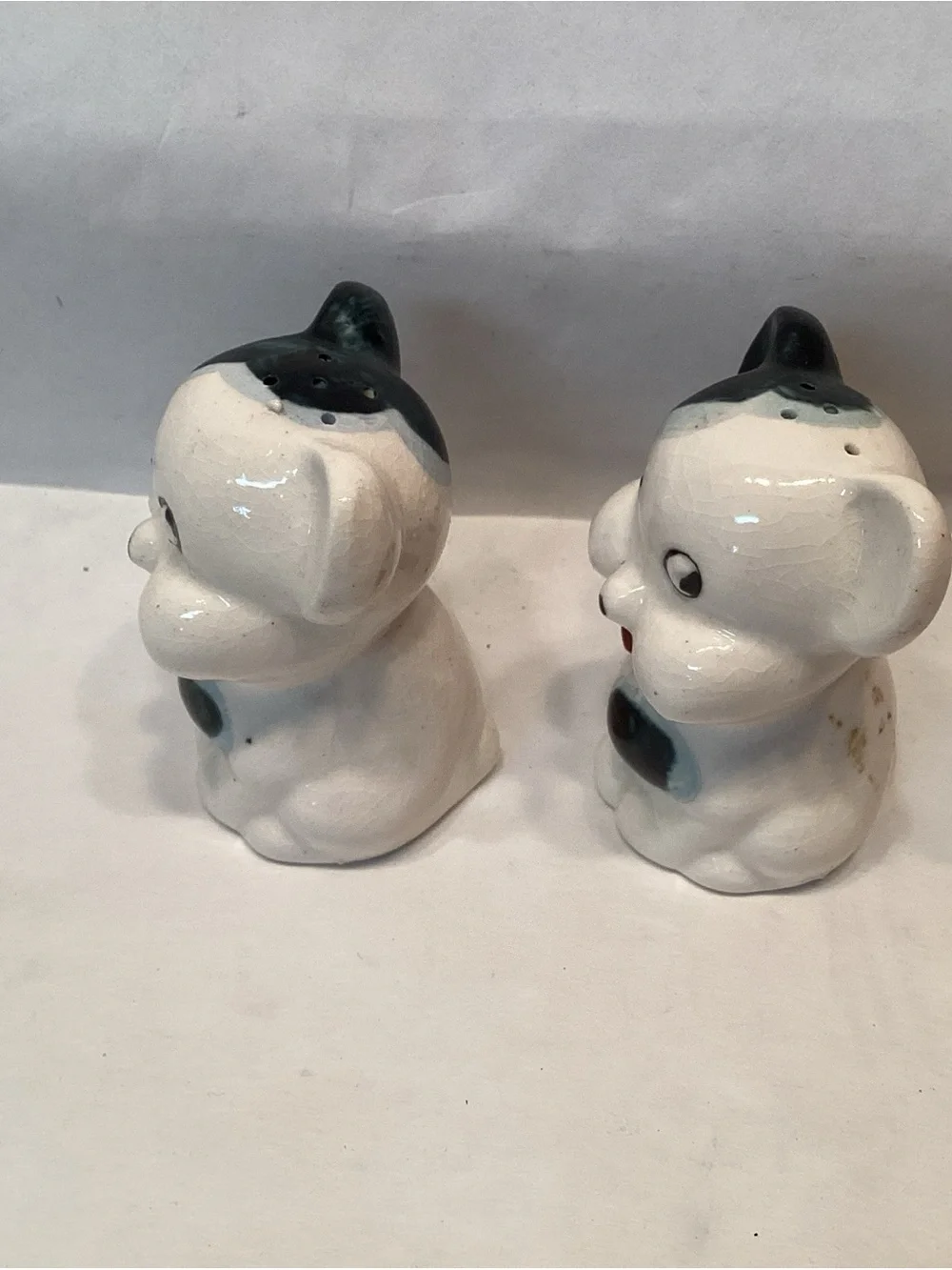 N/A kitsch dog