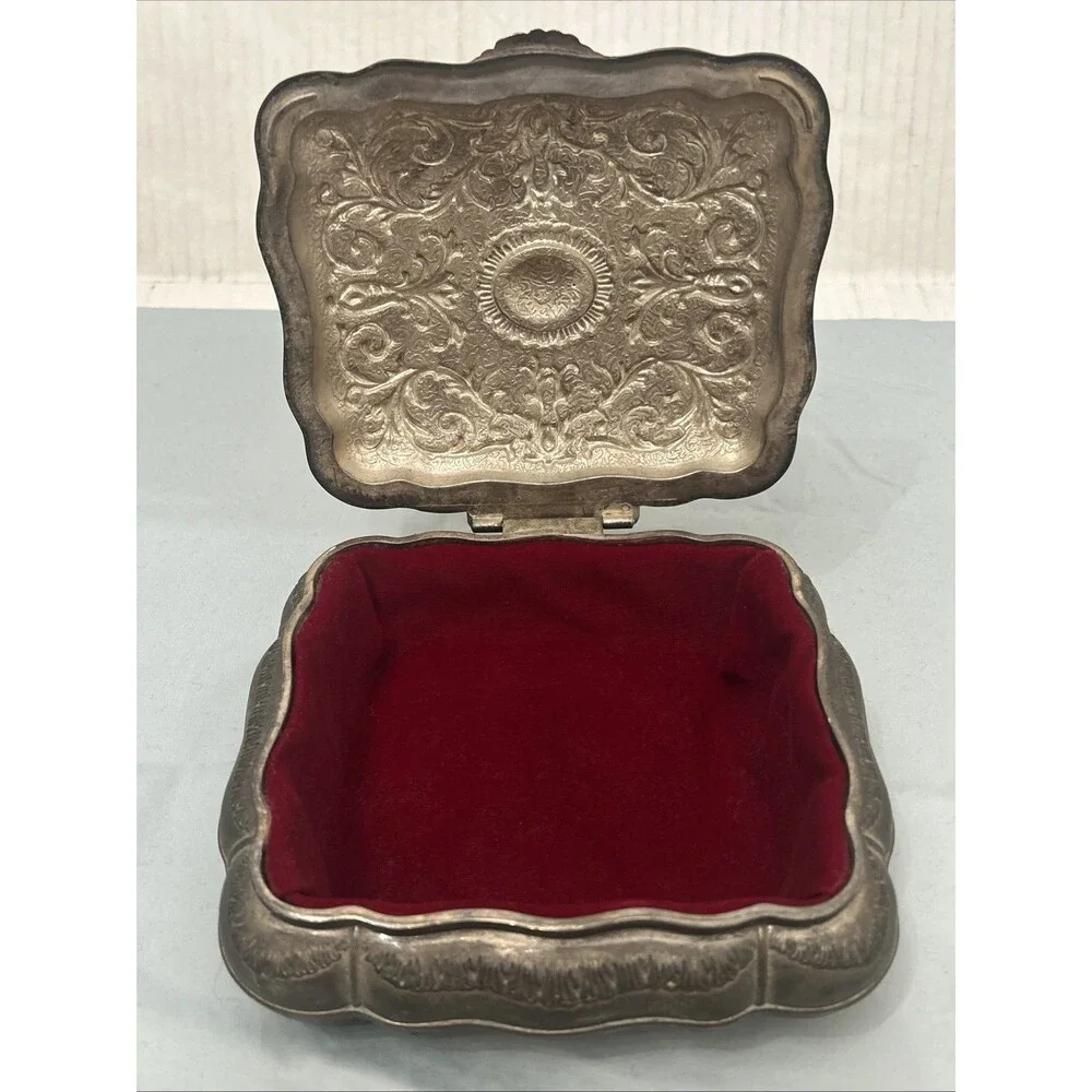 Vintage Godinger Silver Plated Red Velvet Lined Jewelry Box Trinket Box