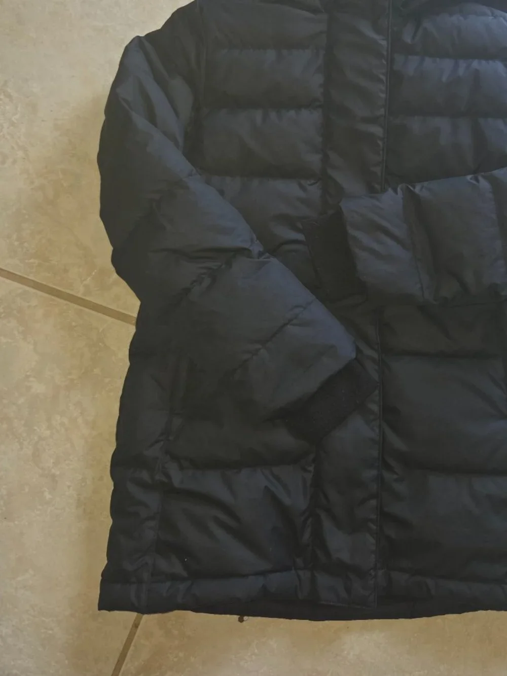 ATHLETA GIRL SNOW DAY DOWN JACKET - SIZE 8-10 BLACK