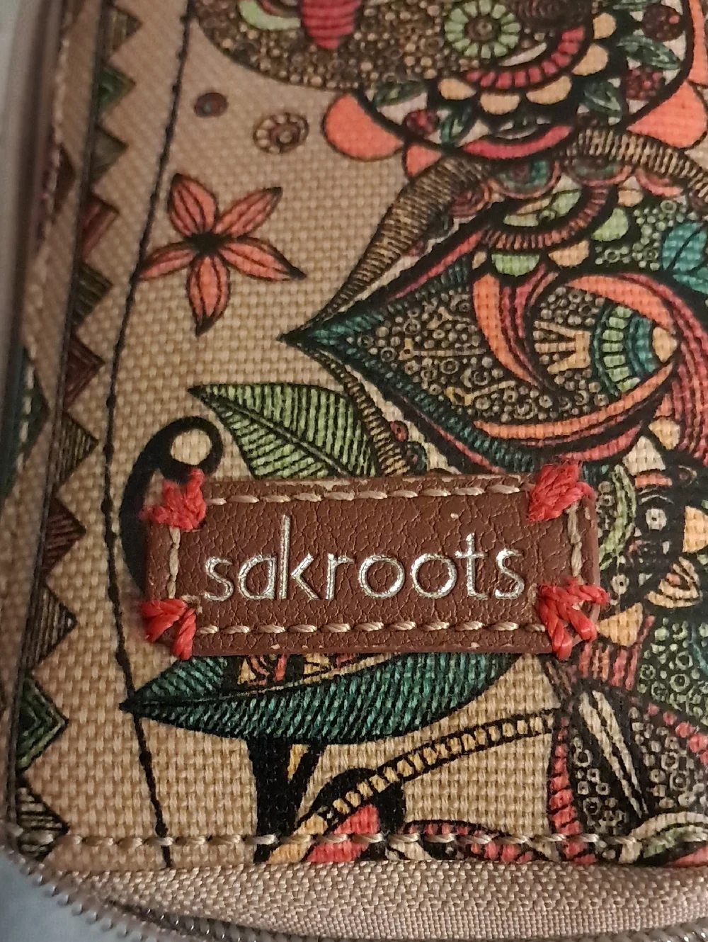 Sakroots below leave comment