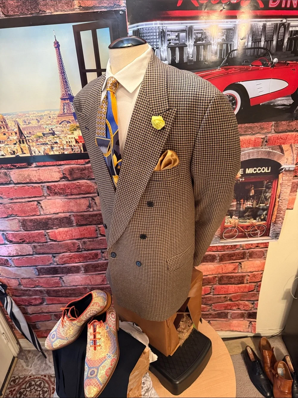 Leveti authentic label