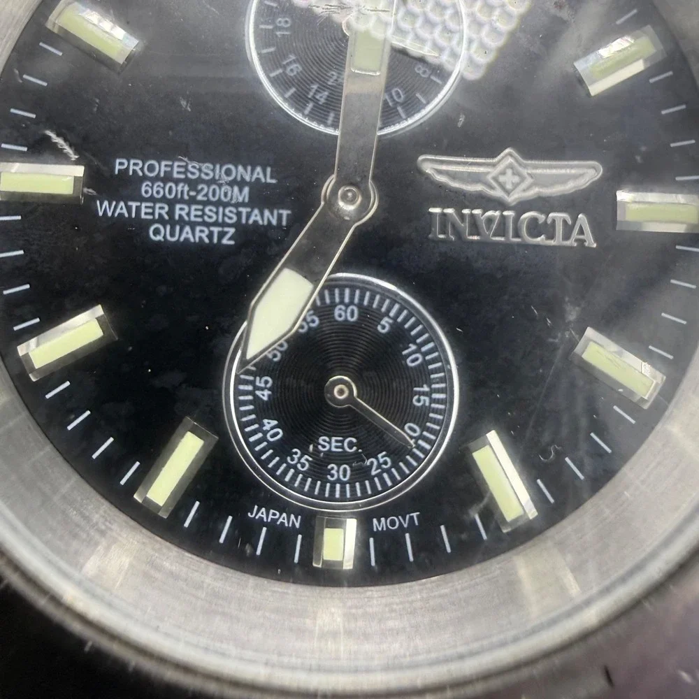 Invicta read watch