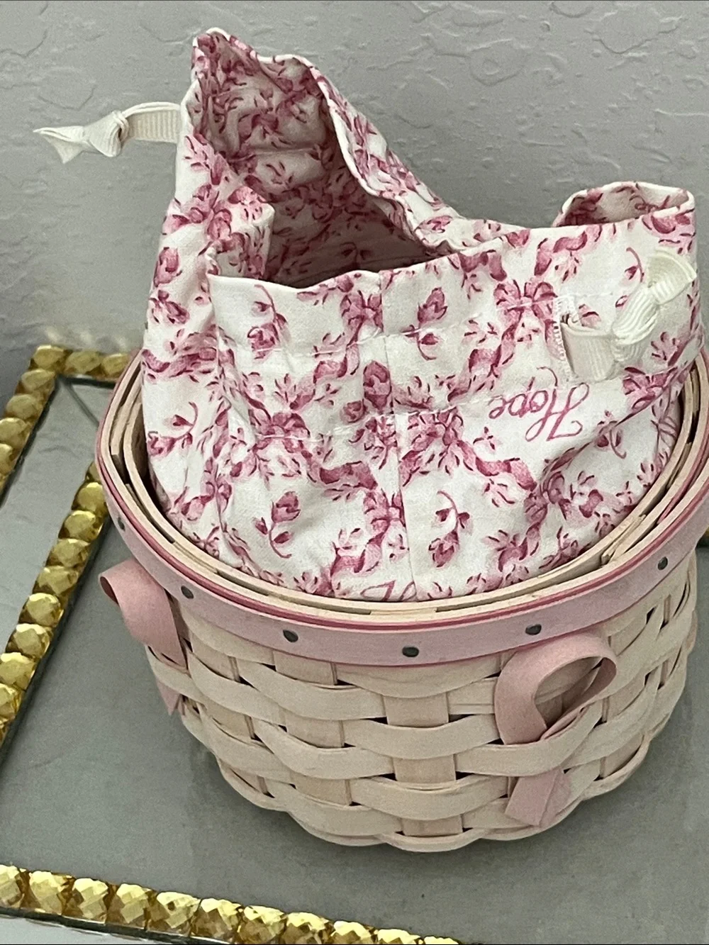 Longaberger HOPE 2006 White-Lidded Basket with Pink Accents NWT & Accessories