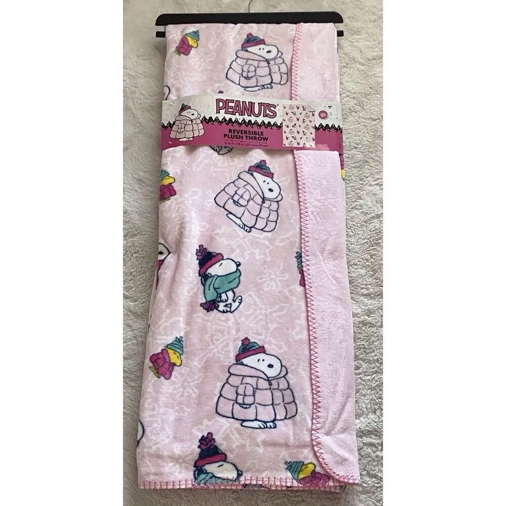 Peanuts Snoopy Woodstock Puffer Jacket Puffy Coat Throw Blanket 50‎ X 70” Pink