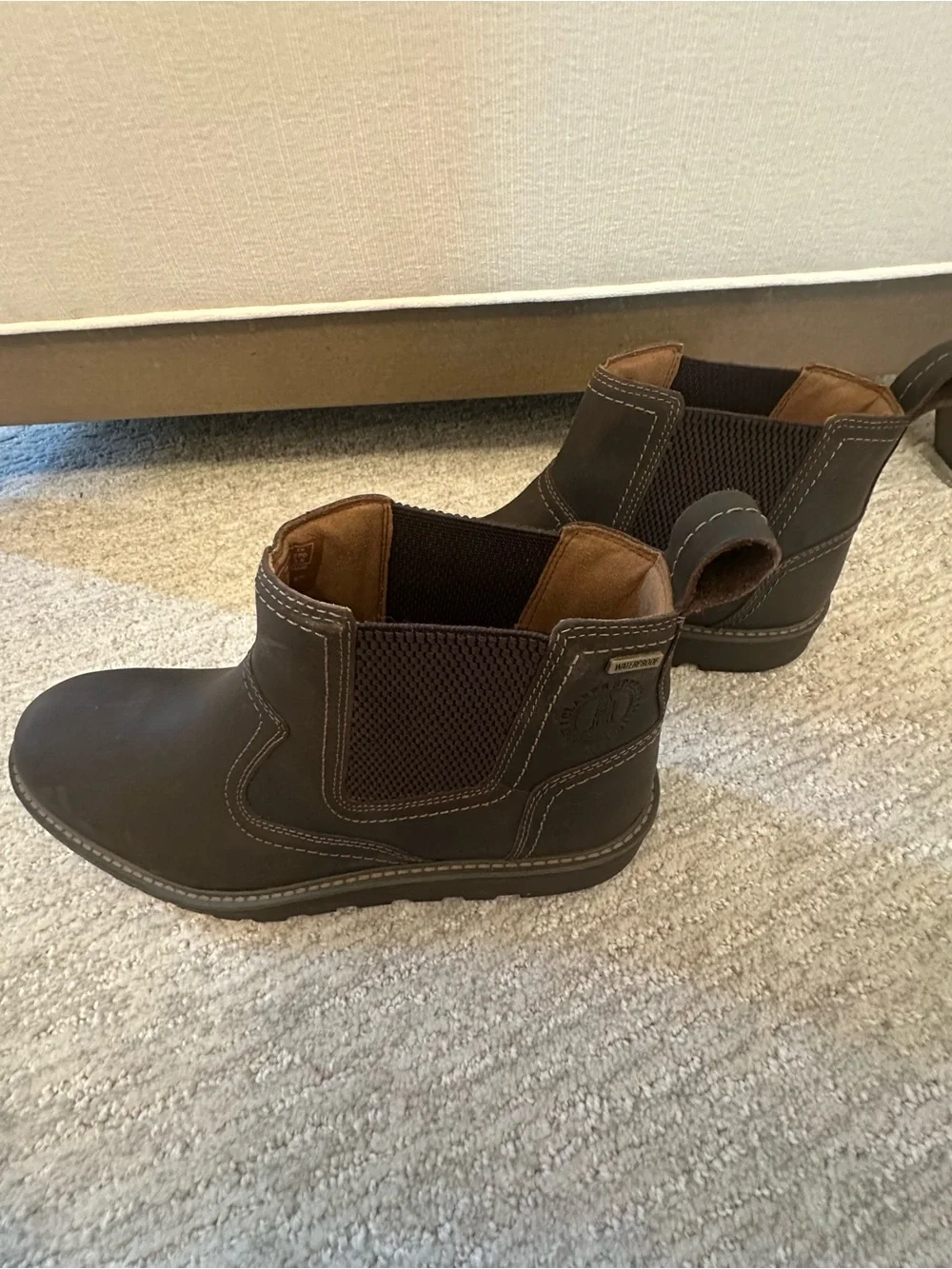 Clarks chelsea boots