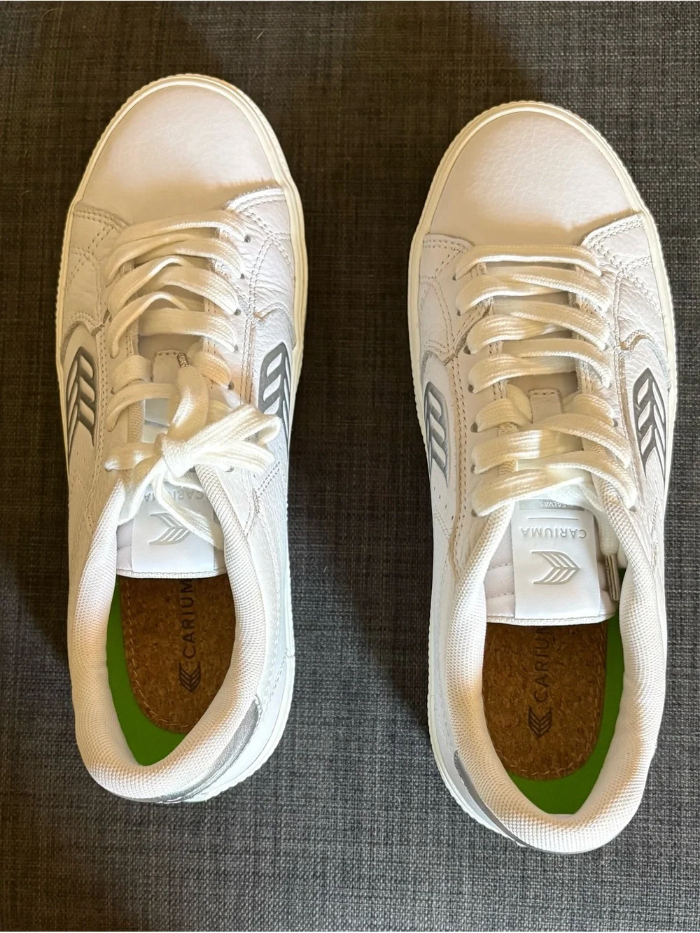 N/A clean white