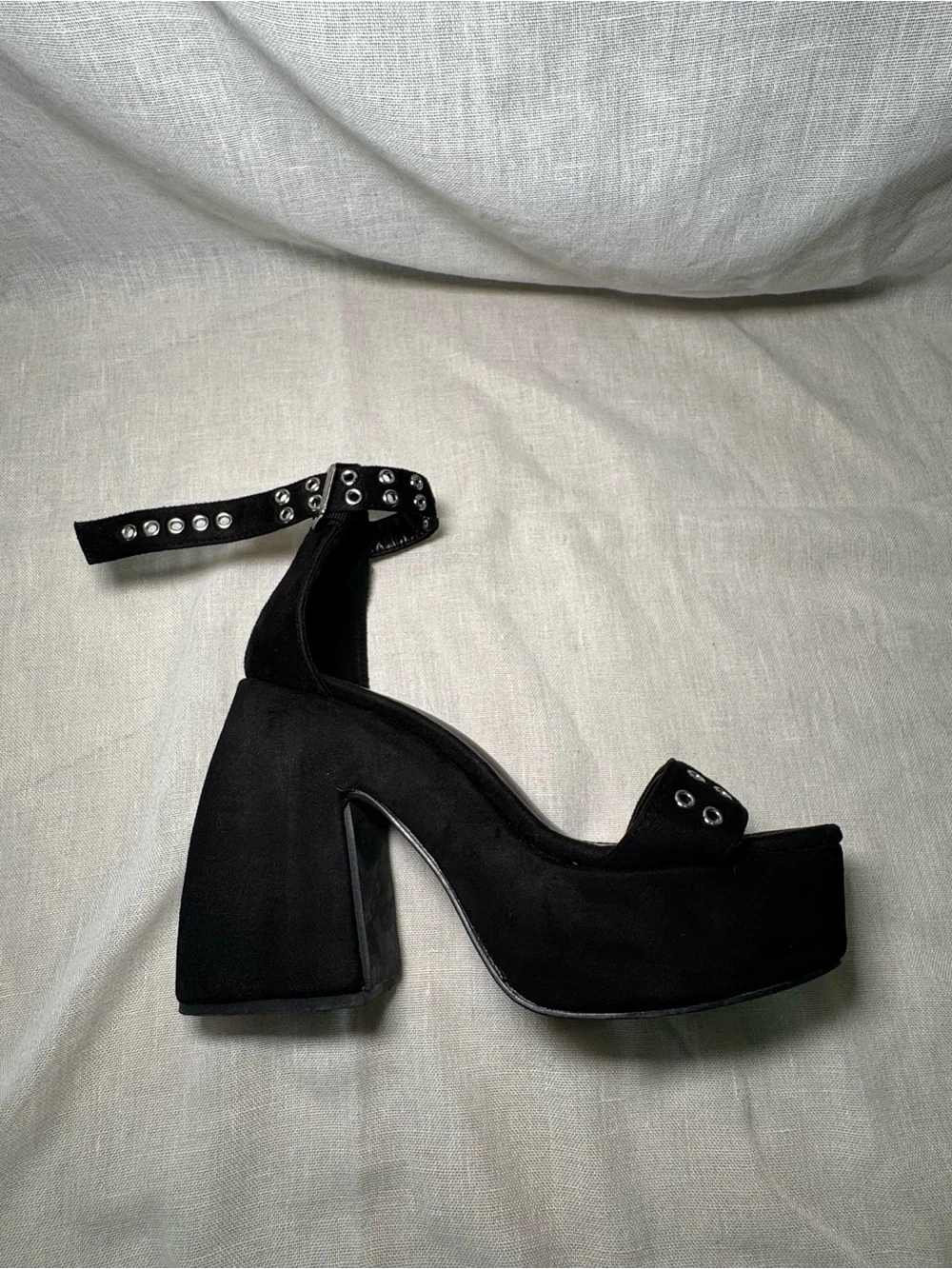 N/A elegant black