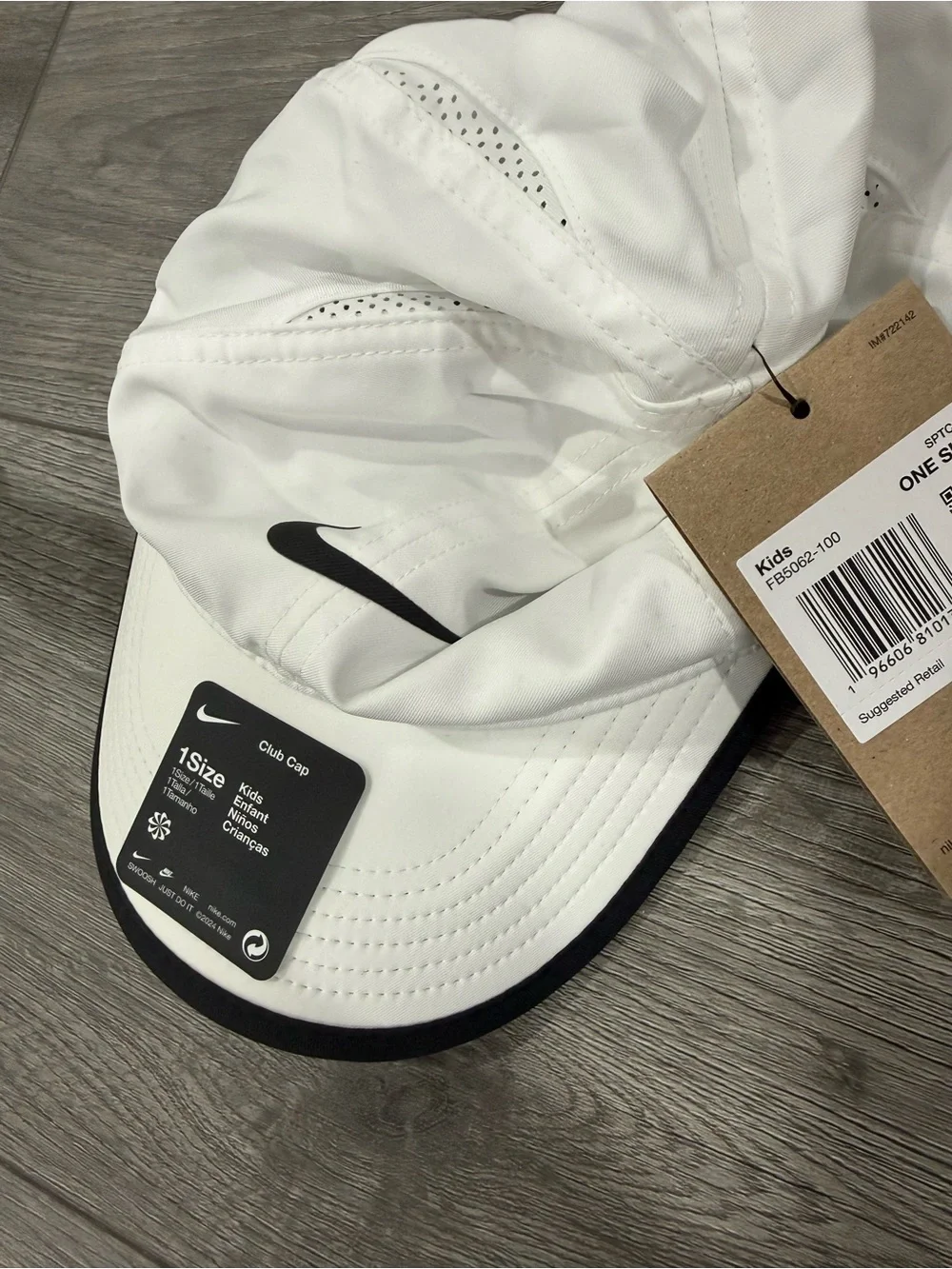 Nike classic club