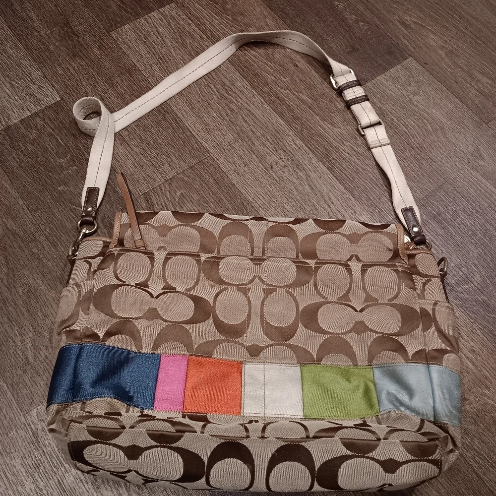 Coach styling zip