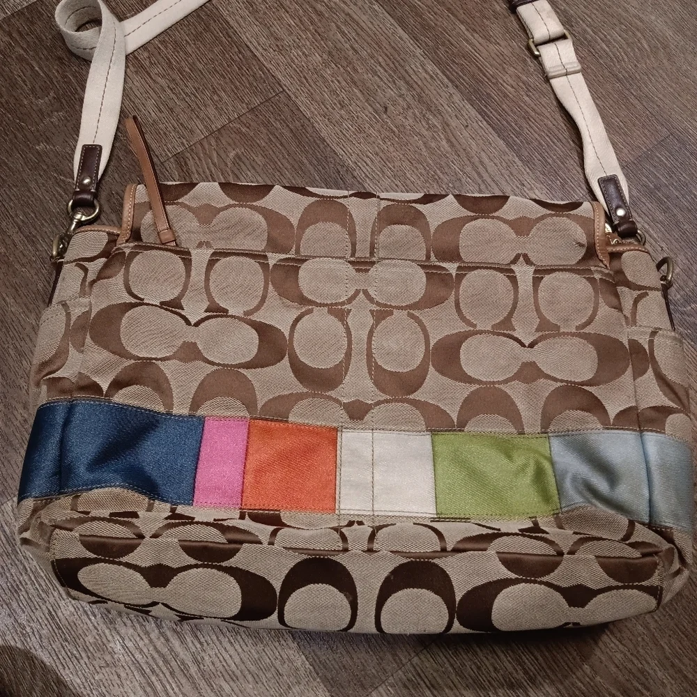 Coach signature pink