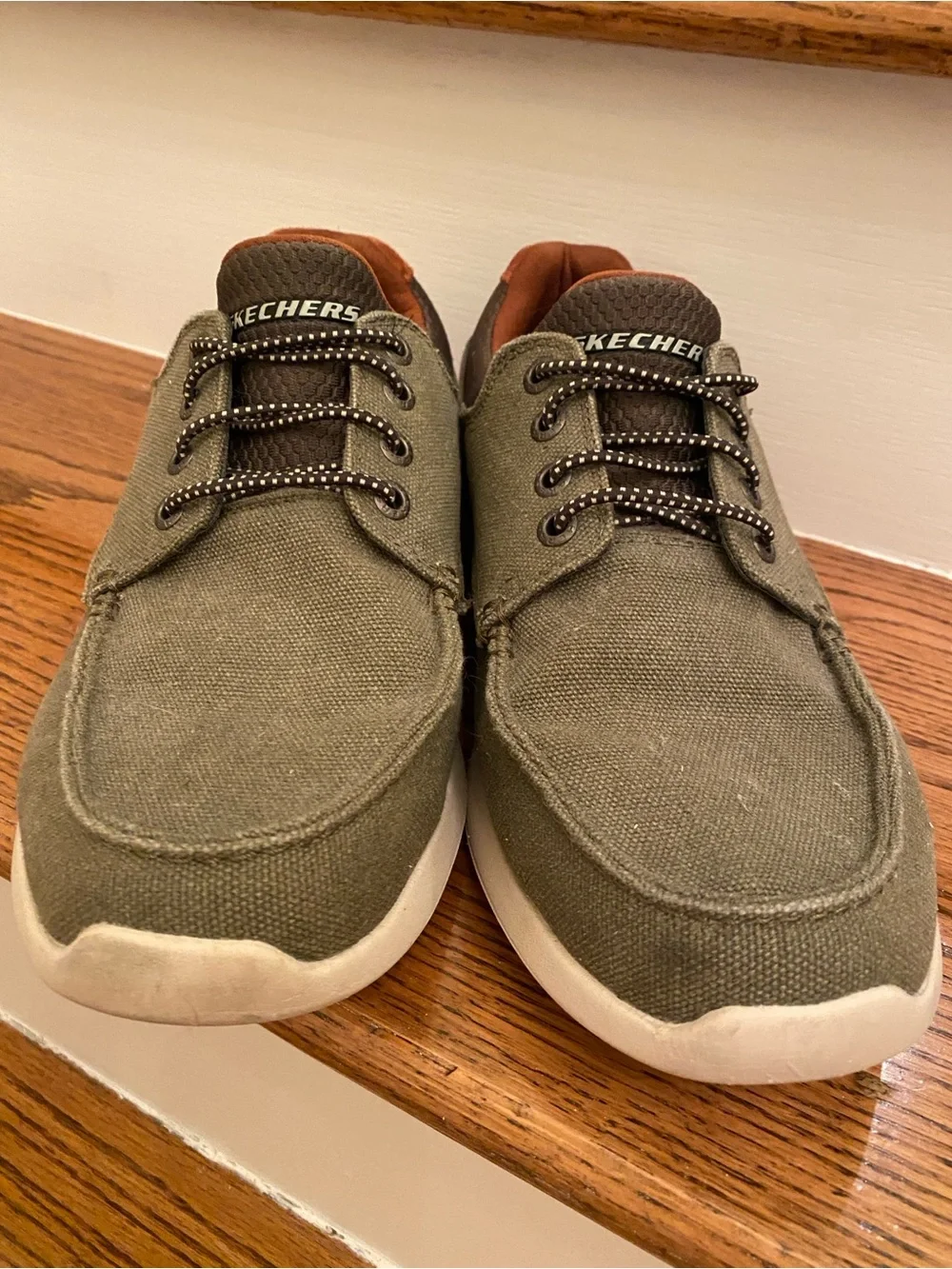 Skechers men’s size