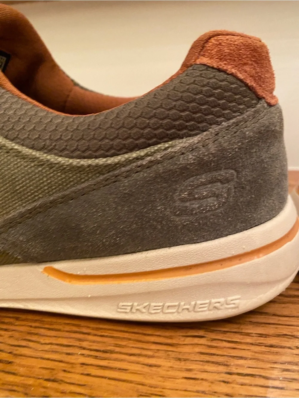 Skechers men’s size