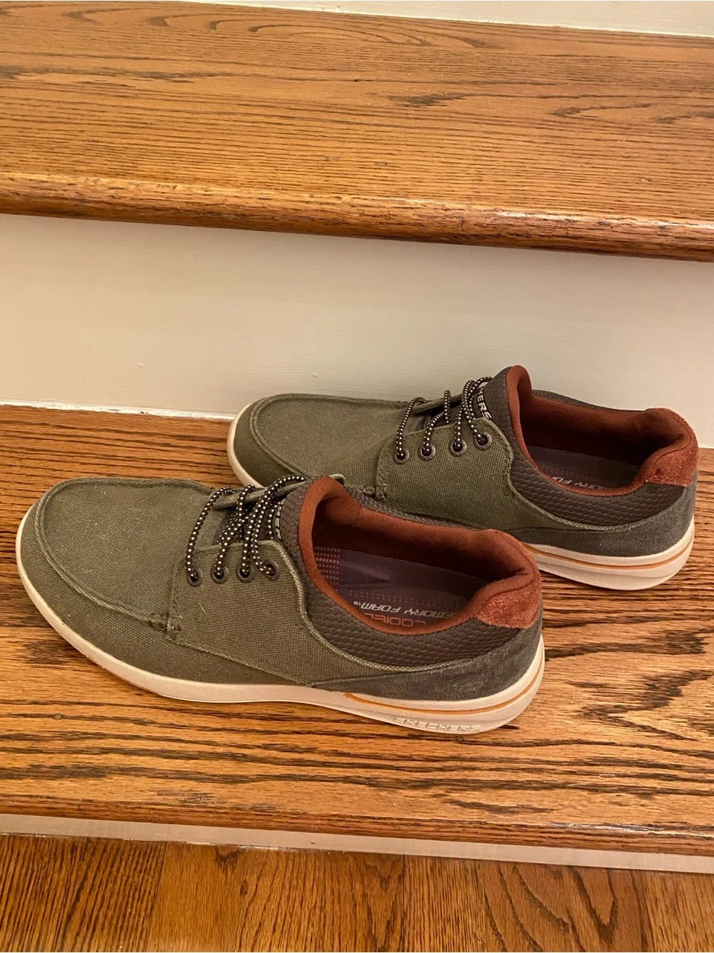 Skechers men’s size