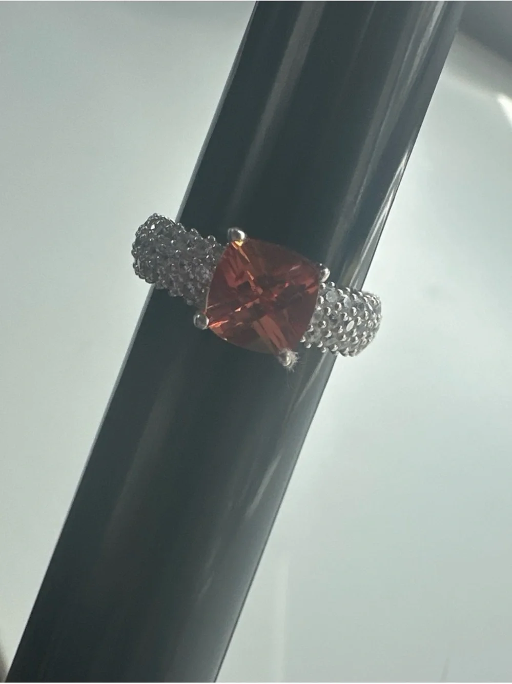 Silver Ring with Orange Cushion-Cut Center Stone and Rhinestones Like New sz 7