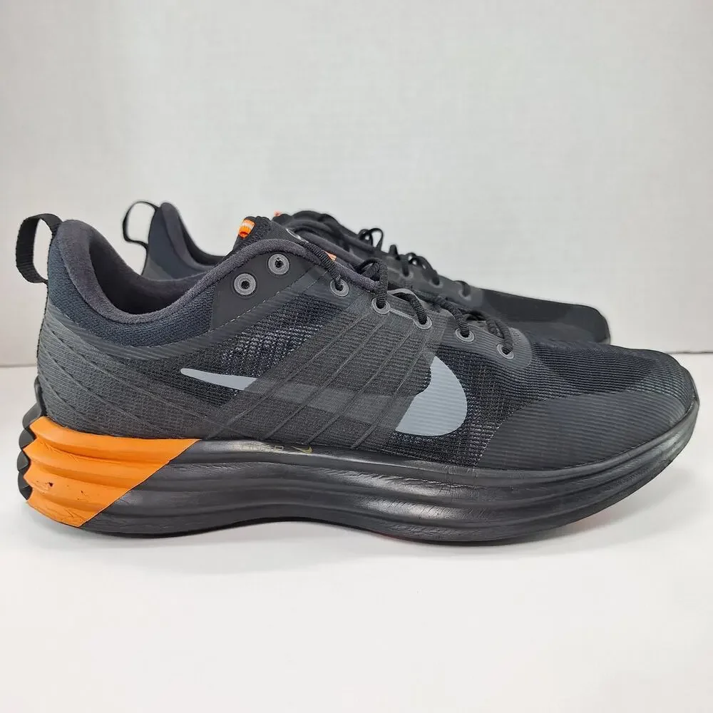 Nike lunar roam