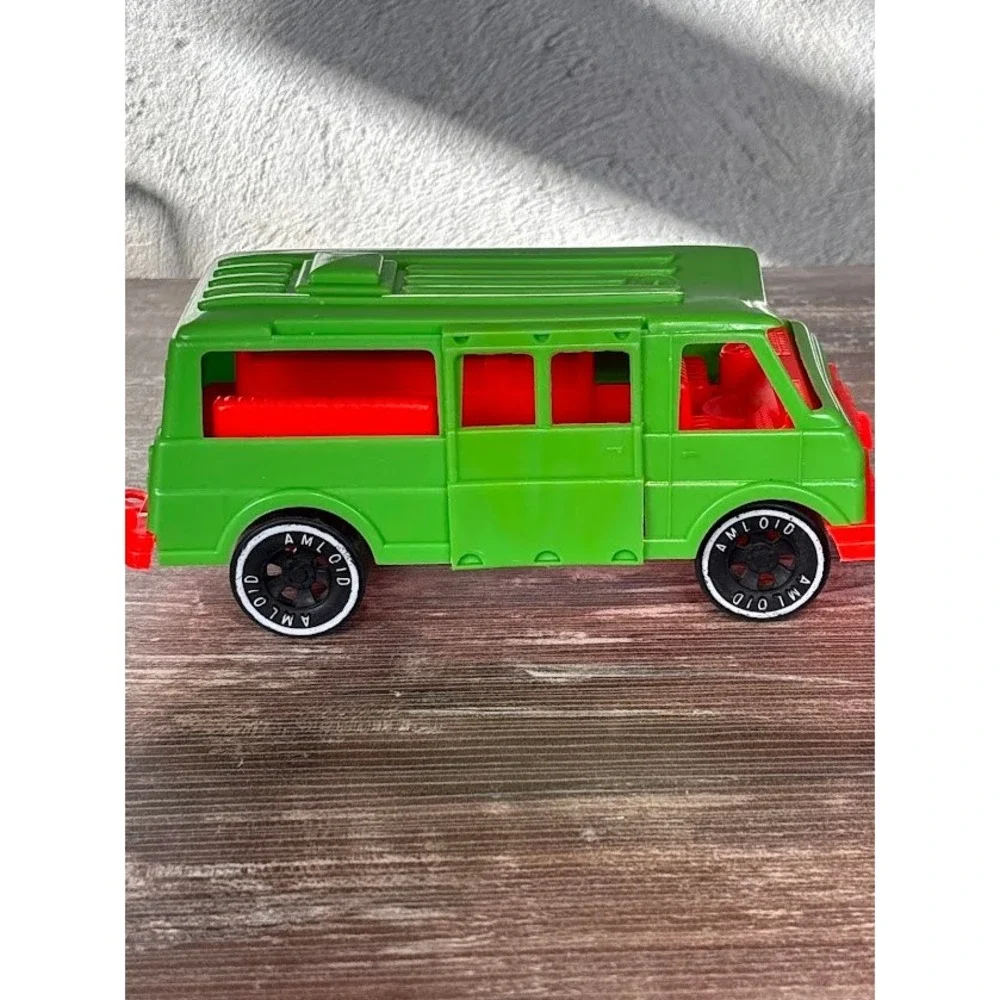 N/A vibrant green