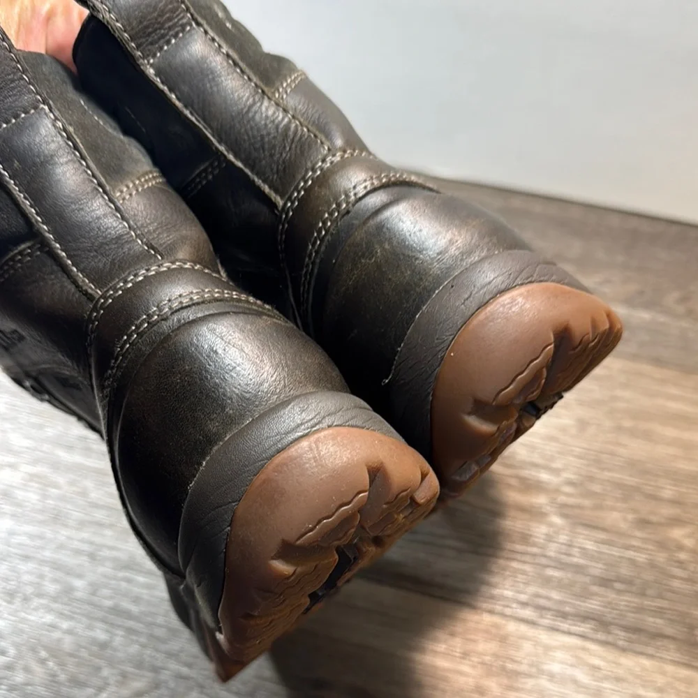 L.L. Bean rugged charcoal