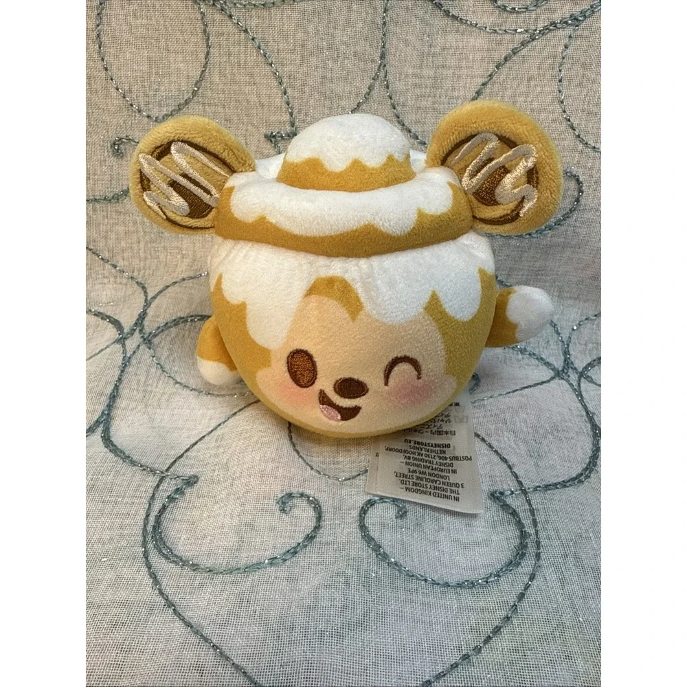 Disney Munchlings Mickey Mouse Cinnamon Swirl Bun‎ Baked Treats shopDisney
