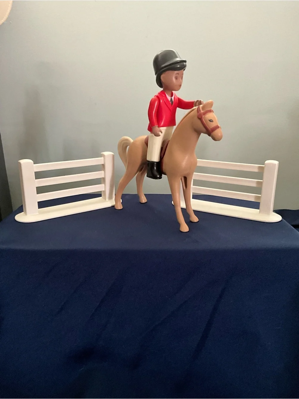 Little Tikes Miniature Dollhouse Barn 1990’3 Stable Jockey Horse, and fences