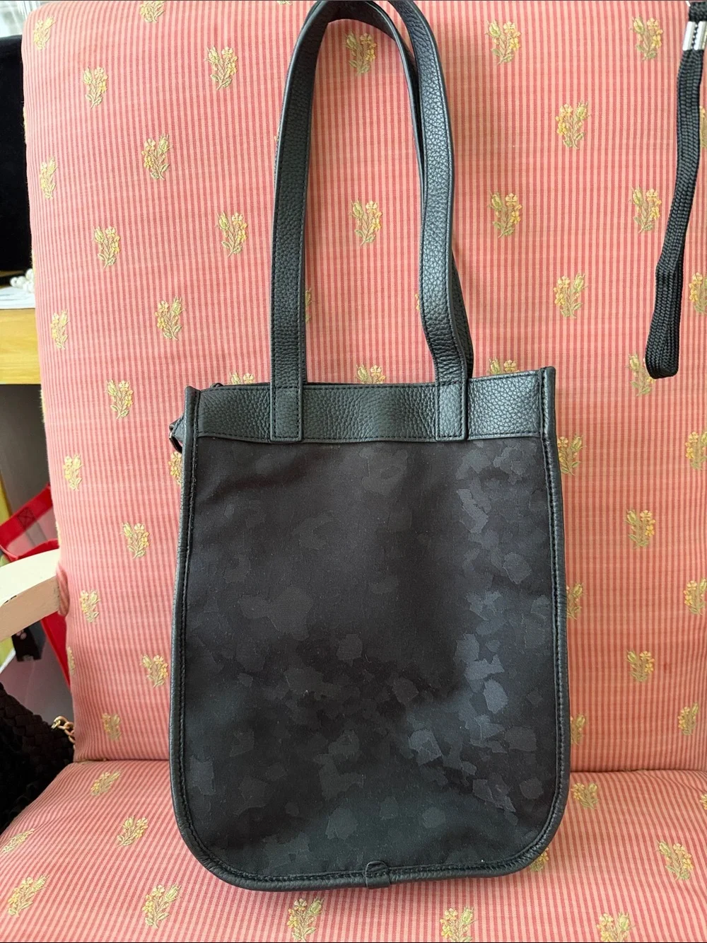 lululemon athletica black lululemon