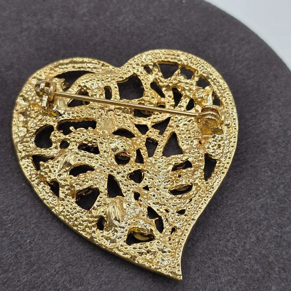 Vintage Gold Tone Heart Shape Brooch Pin White Crystal 1.5