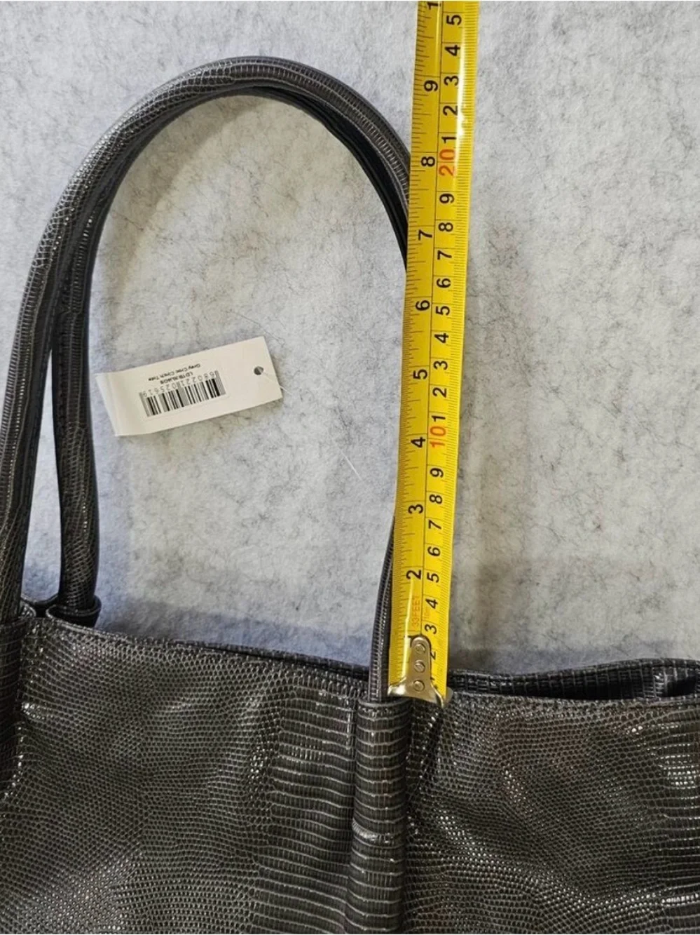 Lulu Dharma textured black