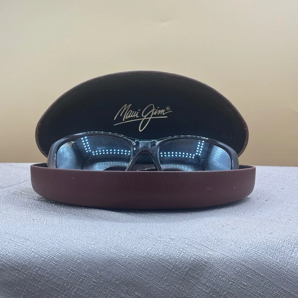 Maui Jim frame hard logo
