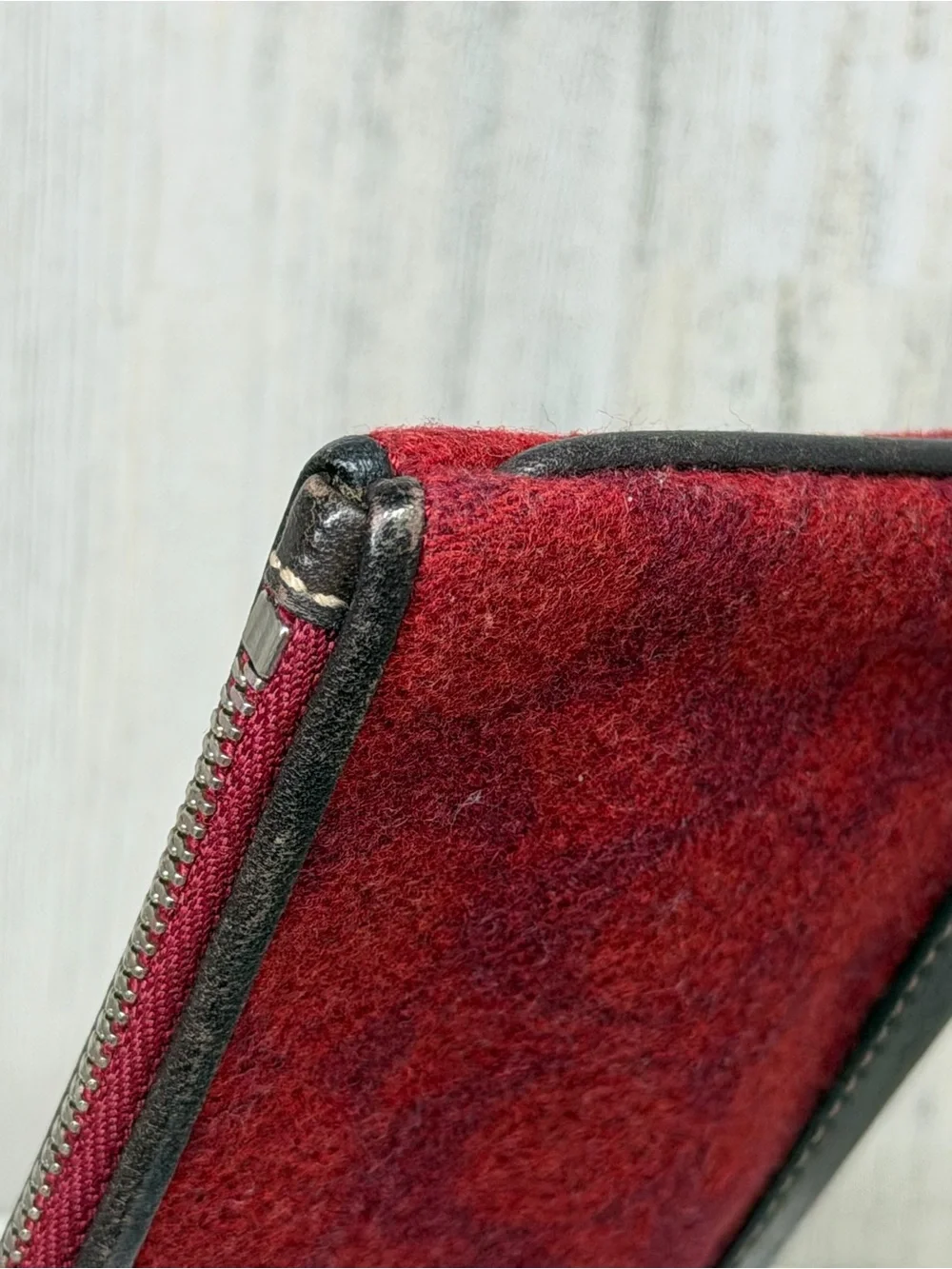 Coach red 25”h