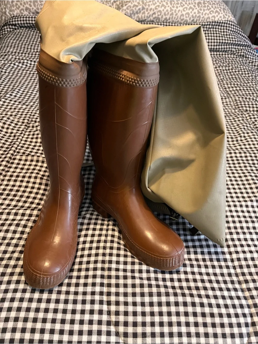 N/A tan brown