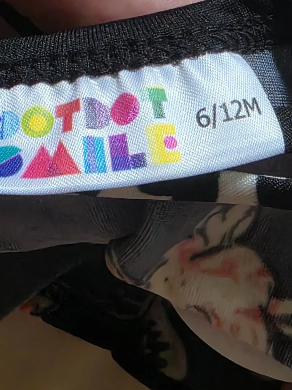 Dot Dot Smile full twirl