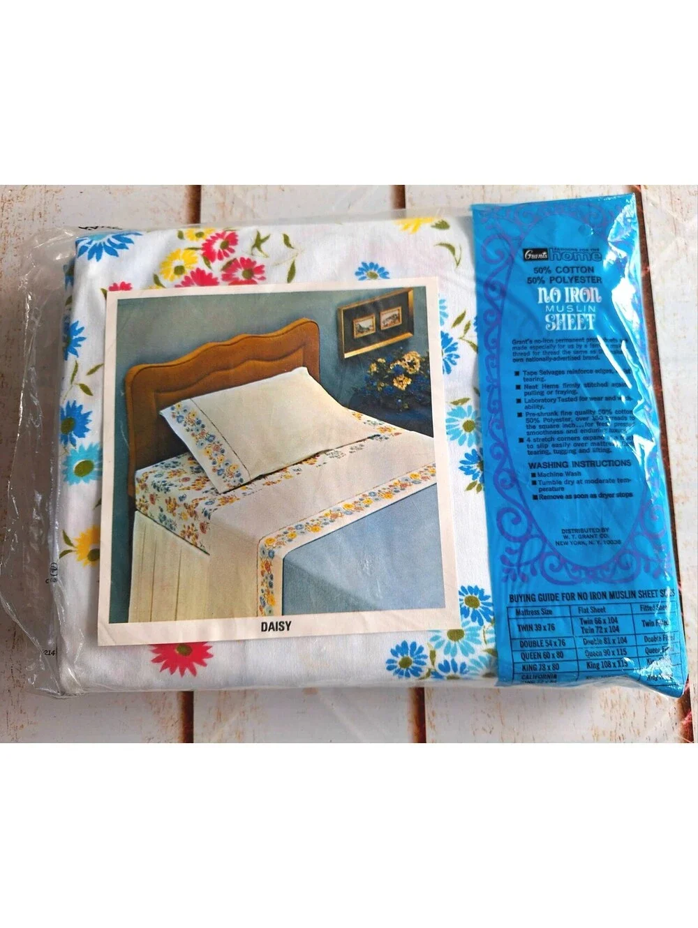 VTG Grants Fashions For The Home Double Fitted Sheet Daisy Pattern 54