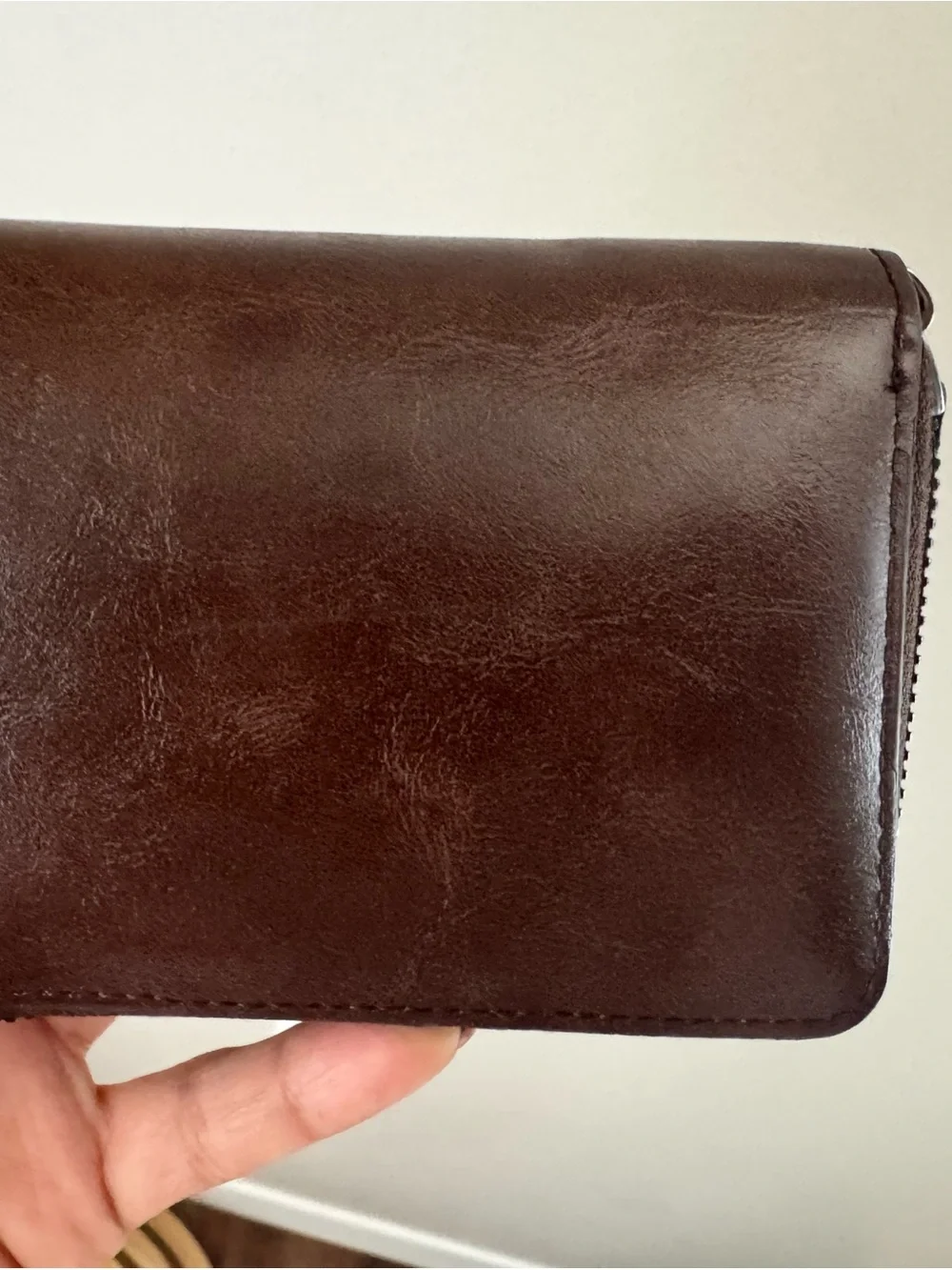 N/A compact brown
