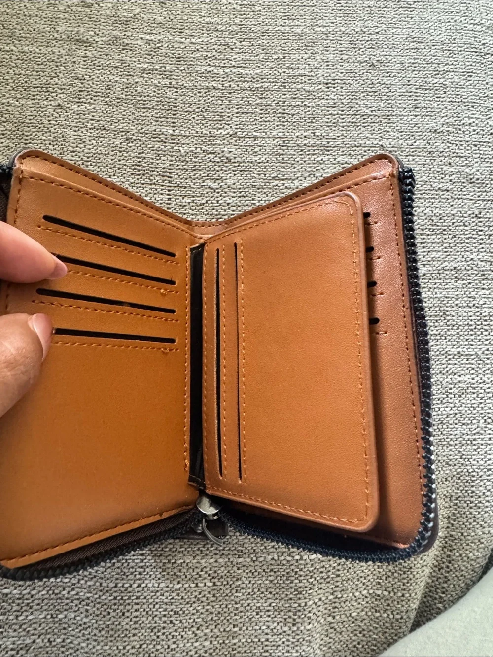 N/A compact brown